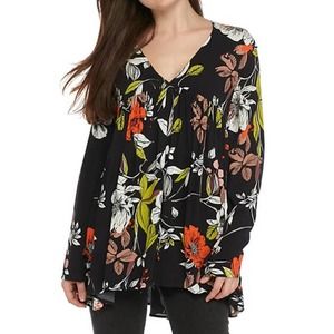 Free People Women's Large Bella Floral Tunic ~ Black Onyx V-Neck Bell Sleeve Top